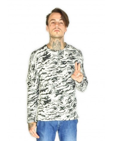 Pull aahron doux motif camouflage militaire urbain 